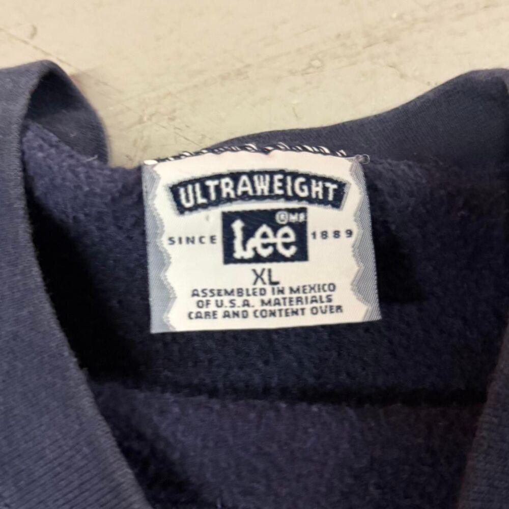 Lee Men's Navy and Blue Sweatshirt - Picture 3 of 3